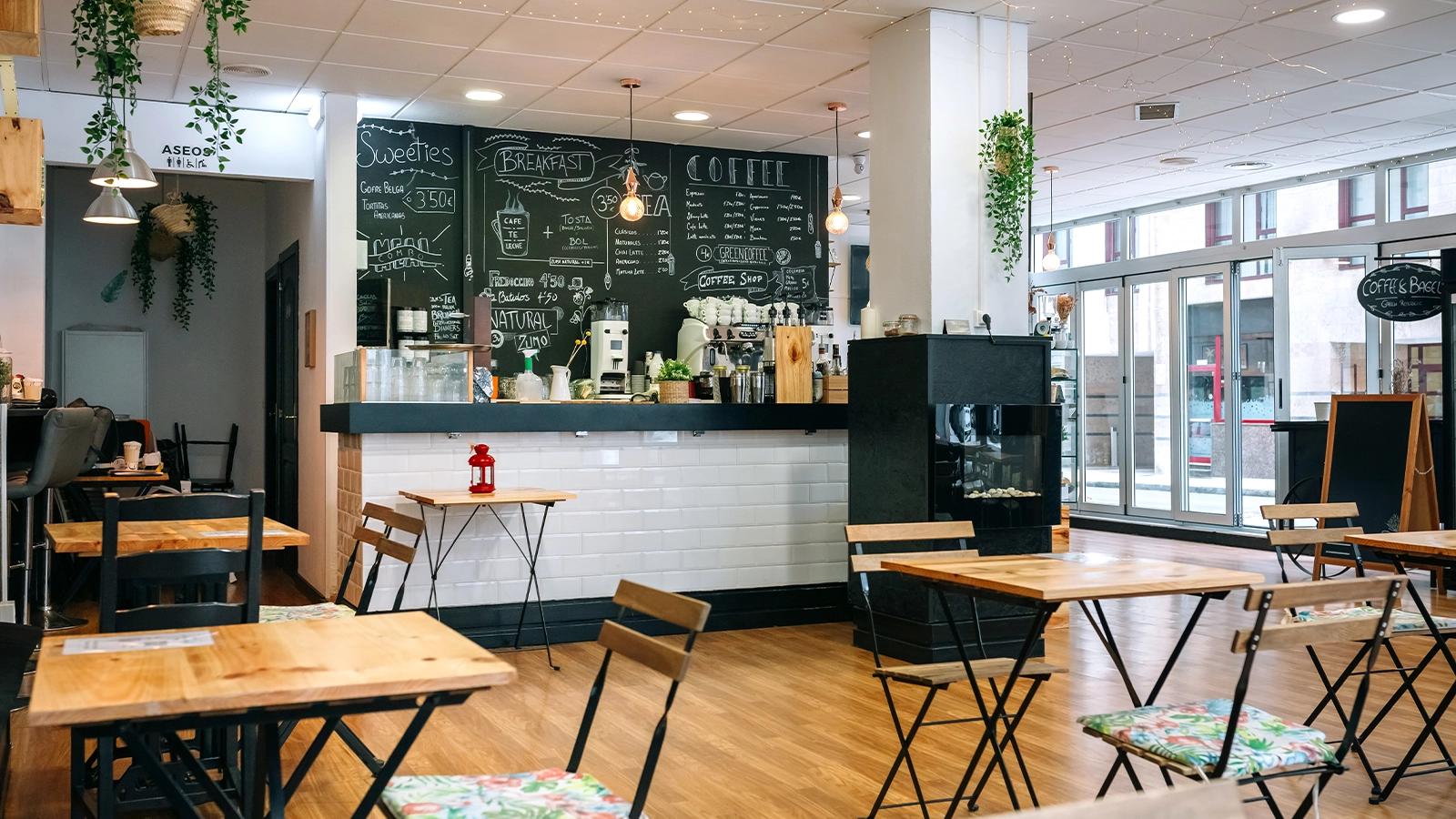 7M Cafe case study